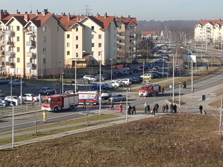 Wypadek z udziałem trzech samochodów na Stabłowicach [ZDJĘCIA], mgo