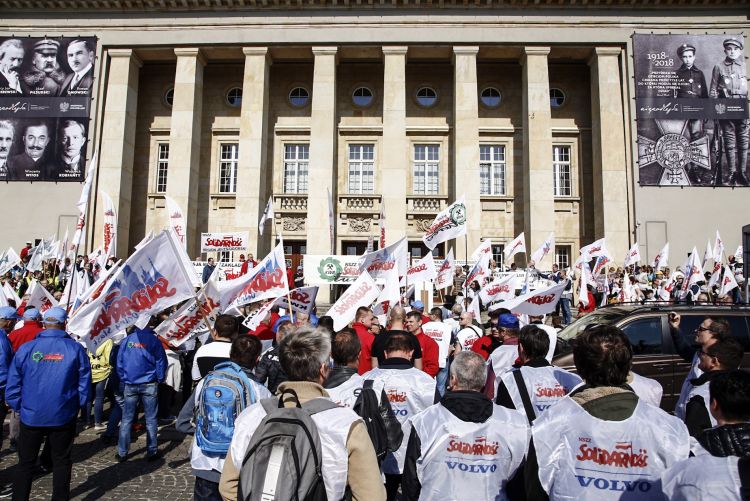 Nie tylko nauczyciele! Solidarność domaga się podwyżek dla wszystkich pracowników budżetówki [ZDJĘCIA], Magda Pasiewicz
