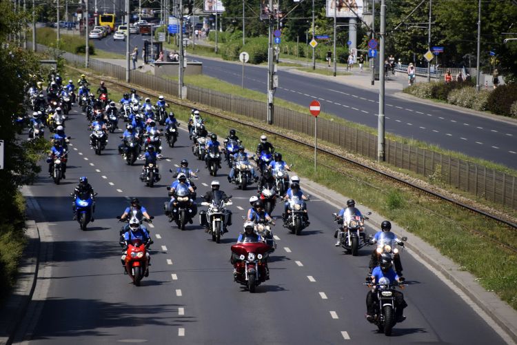 Przejazd motocyklistów przez Wrocław w ramach 