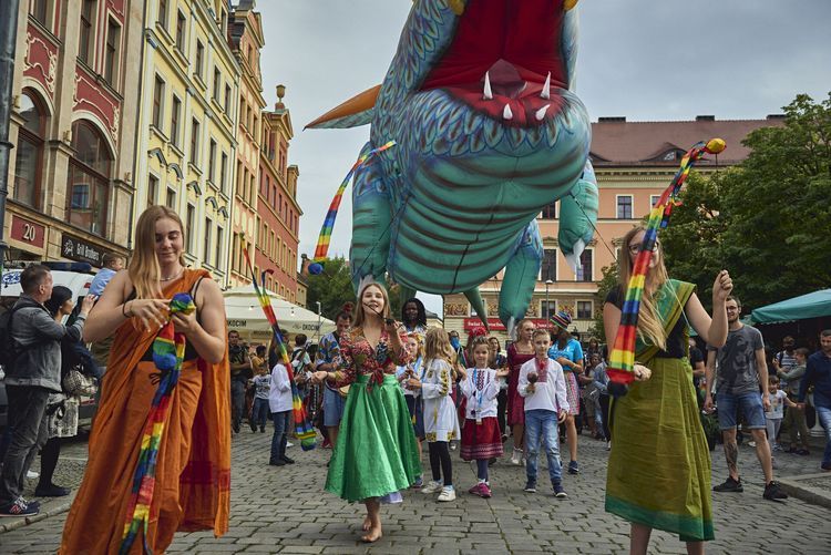Ulicami Wrocławia przeszła parada ze smokami i odważnymi dziećmi [ZDJĘCIA], Mateusz Bral, materiały prasowe