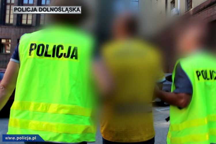 Wrocław: pseudokibice porwali 30-latka, policja.pl