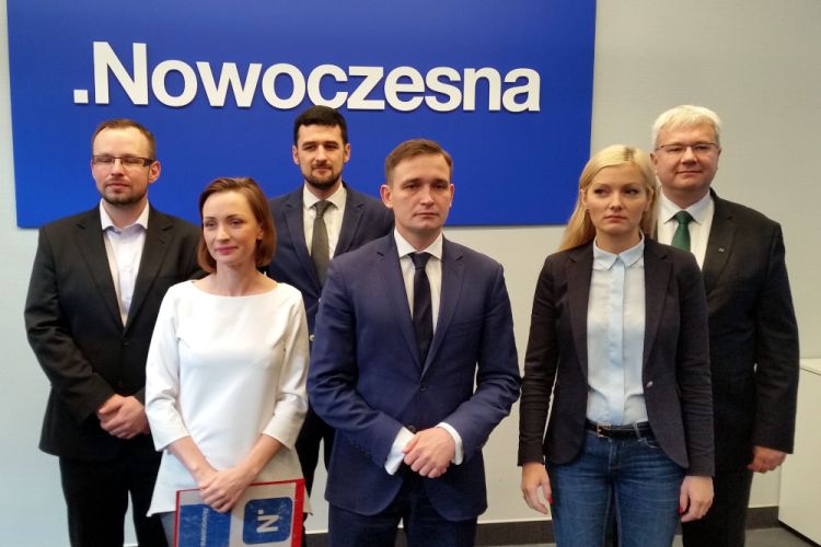 Nowoczesna: na reformie edukacji Wrocław straci 100 mln zł, Damian Filipowski