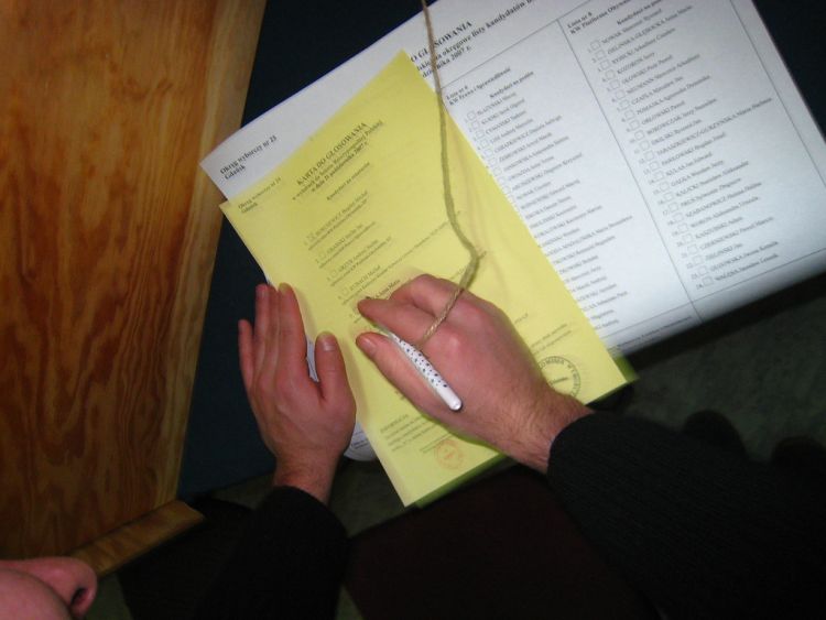 Niecodzienna ordynacja w wyborach do rad osiedli. Można głosować na kilku kandydatów!, Szymon Stasik (Flickr/lic.cc-by-sa)