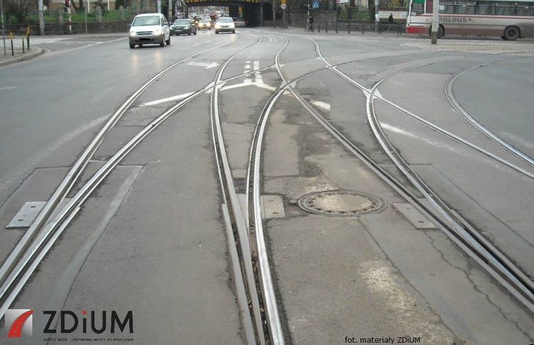 Ogłoszono przetarg na wymianę zwrotnic tramwajowych, ZDiUM