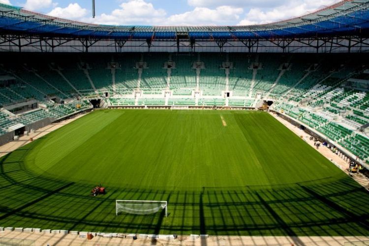 Murawa na Stadionie Wrocław gotowa na nową rundę, archiwum