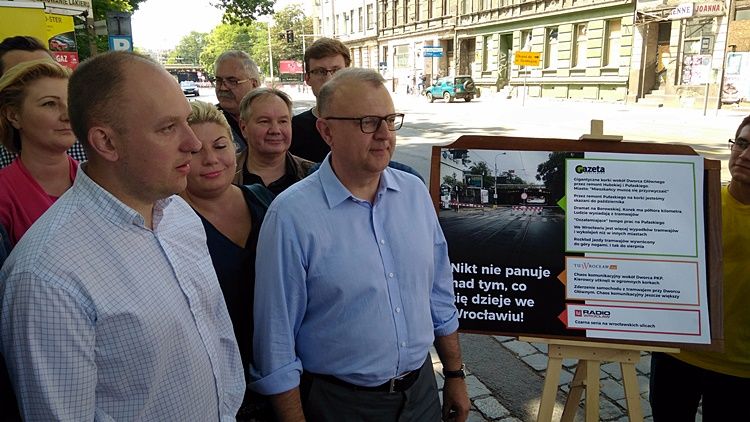 PO krytykuje magistrat za wakacyjny chaos komunikacyjny koło Dworca Głównego, Bartosz Senderek