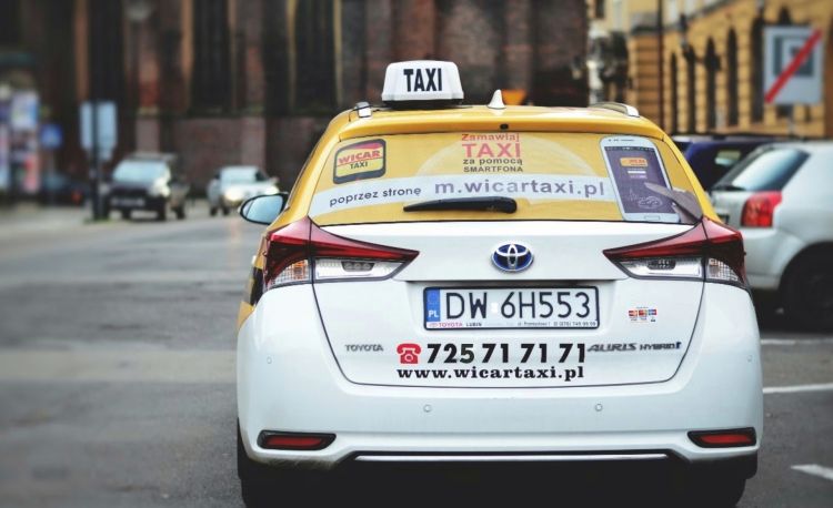 Wrocławski Taksówkarz: Czy człowieka-kierowcę stać na popełnianie 7 głupot dziennie?, 0