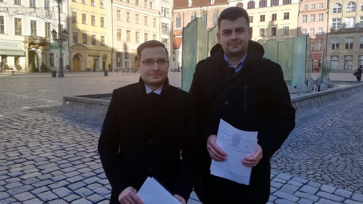 Opozycja krytykuje budżet Wrocławia na 2019 rok. Miała być zmiana, jest jak za Dutkiewicza, 0