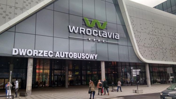 Nowe bezpośrednie połączenia autobusowe z Wrocławia do trzech europejskich miast, archiwum