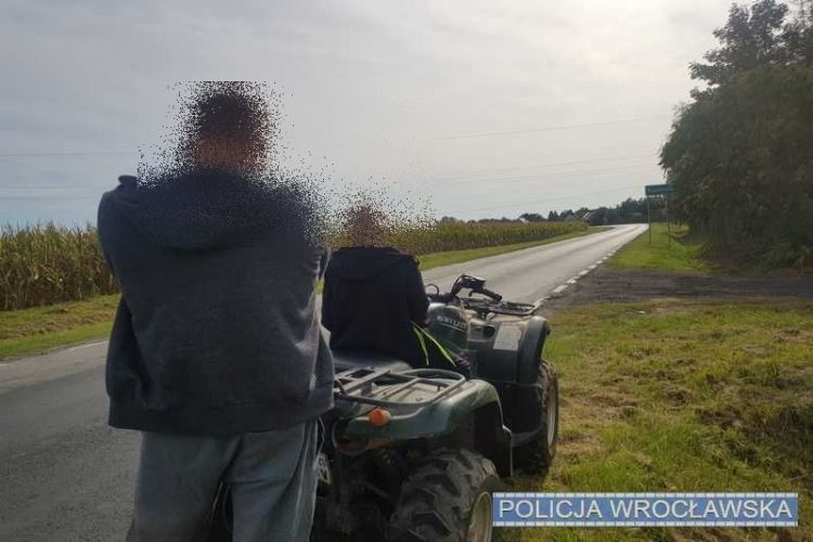 38-latek zafundował synowi przejażdżkę quadem na „podwójnym gazie”, mat. KMP Wrocław