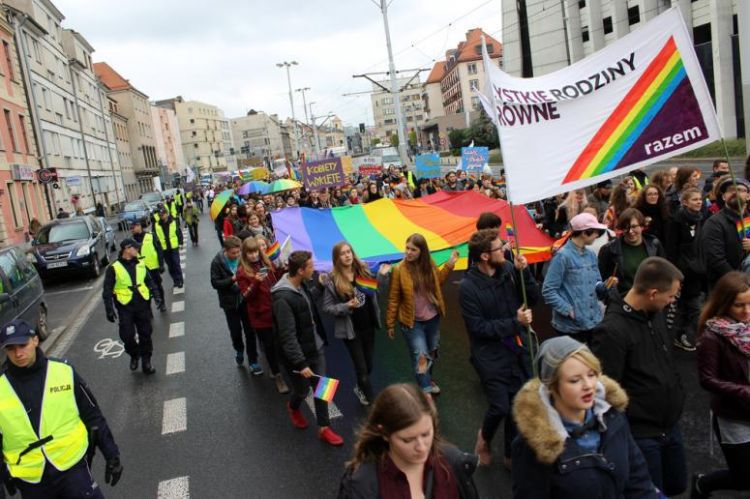 Na trasie wrocławskiego Marszu Równości będzie można zrobić sobie szybki test na HIV, archiwum