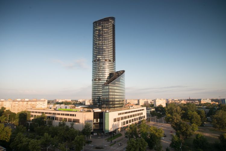 Nowe branże w Sky Tower. Kolejni najemcy biurowej części wieżowca podpisali umowy, mat. pras.
