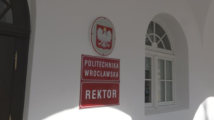 Uczelnie z Wrocławia zawieszają zajęcia dla studentów [LISTA], 0