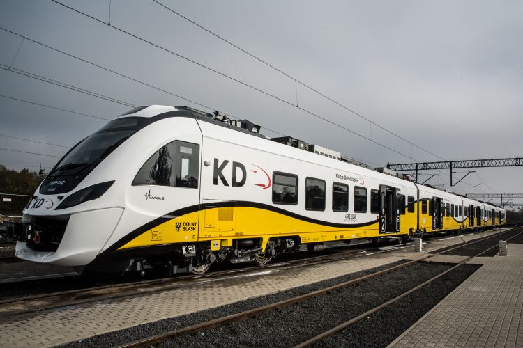 Koleje Dolnośląskie i Przewozy Regionalne modyfikują kursowanie pociągów, 0