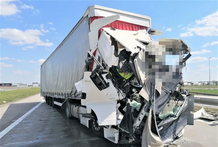 Śmiertelny wypadek pod Wrocławiem. Autostrada A4 była zablokowana [ZDJĘCIA], Policja wrocławska