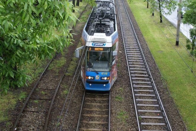 Wrocław: 49-latek rozmontowywał trakcję tramwajową, 0