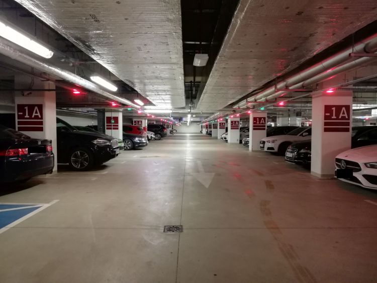 Miasto wydzierżawi duży parking podziemny. Będzie zmiana cennika, mgo