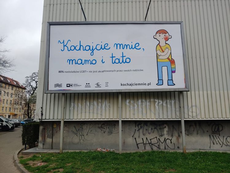 Kampania LGBT we Wrocławiu. To odpowiedź na billboardy Wspólnoty Trudnych Małżeństw, kd