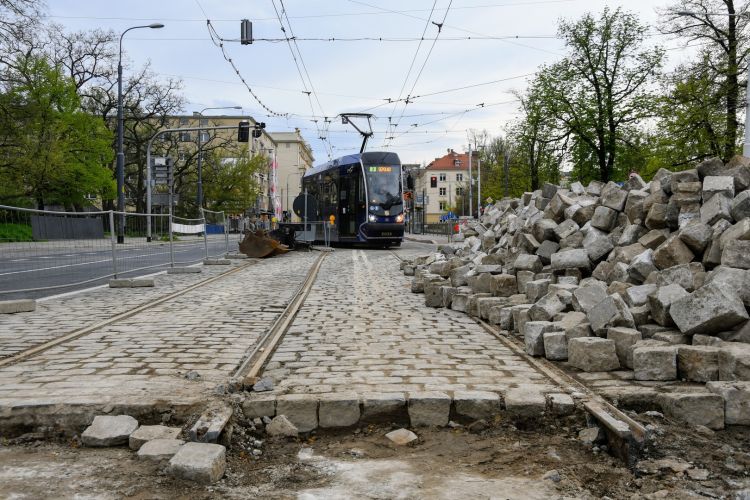 Trwa wymiana rozjazdów tramwajowych w centrum Wrocławia [ZDJĘCIA], MPK Wrocław
