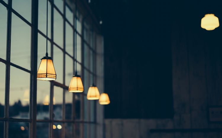 Inteligentne oświetlenie – doskonałe rozwiązanie do domu i firmy, pixabay.com