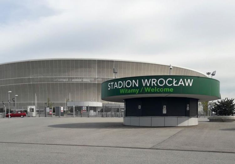 Nowy sezon z nową nawierzchnią. Rozpoczęła się wymiana murawy na Stadionie Wrocław, mat. prasowe