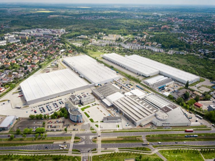 Wrocławska fabryka szuka ponad 100 pracowników tymczasowych, mat. pras.