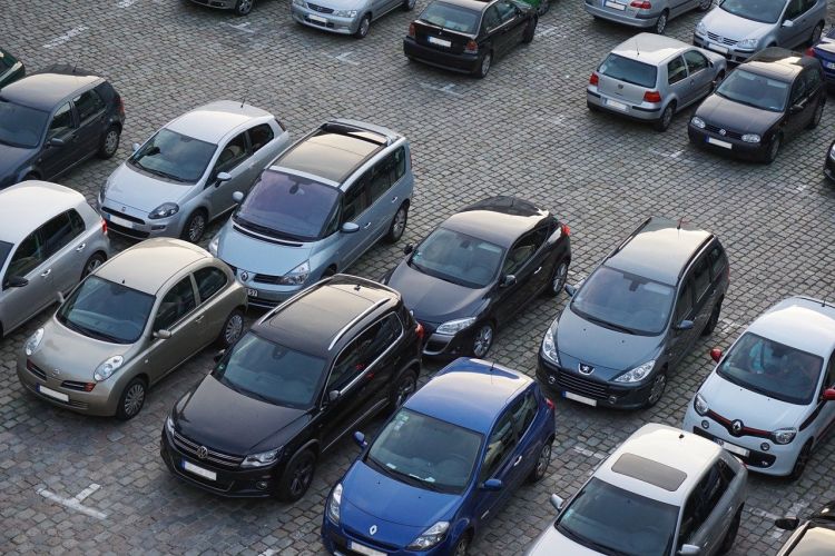 Miasto zbuduje nowy parking. Ma rozwiązać problem parkowania na osiedlu, pixabay