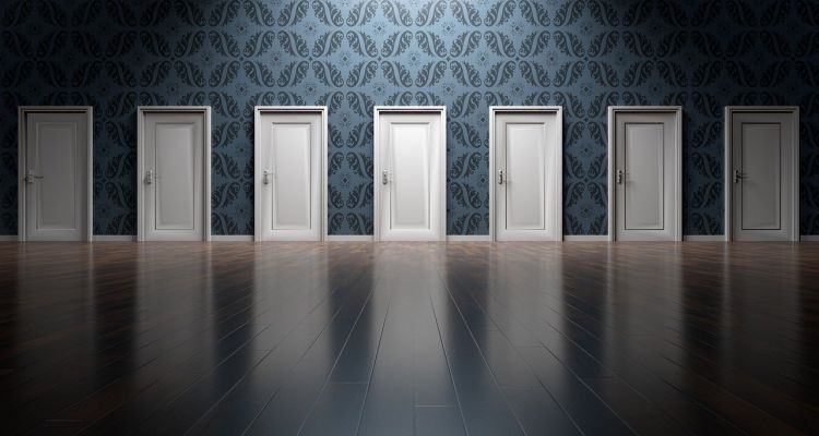 Drzwi przesuwne - jak działają, gdzie się sprawdzą, gdzie je szukać?, pixabay.com