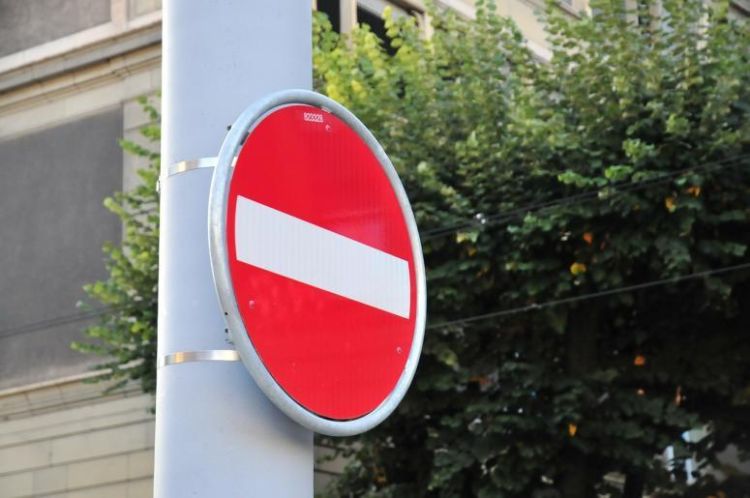 Uwaga! Dźwig zablokuje ulicę w centrum. Do kiedy potrwają utrudnienia?, Pixabay/ilustracyjne