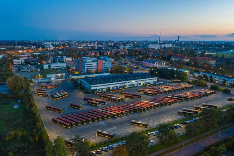 Wrocław inwestuje w autobusy elektryczne. MPK ogłosiło przetarg na 11 pojazdów i ładowarki, MPK Wrocław