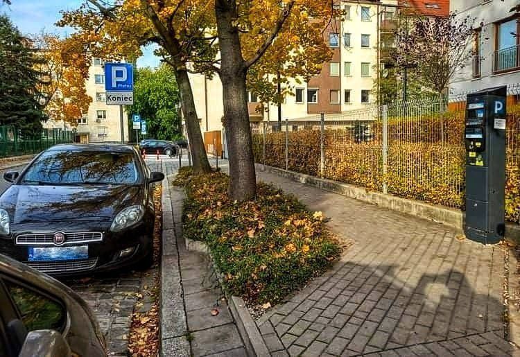 Wrocław: kolejne ulice w strefie płatnego parkowania, ZDiUM
