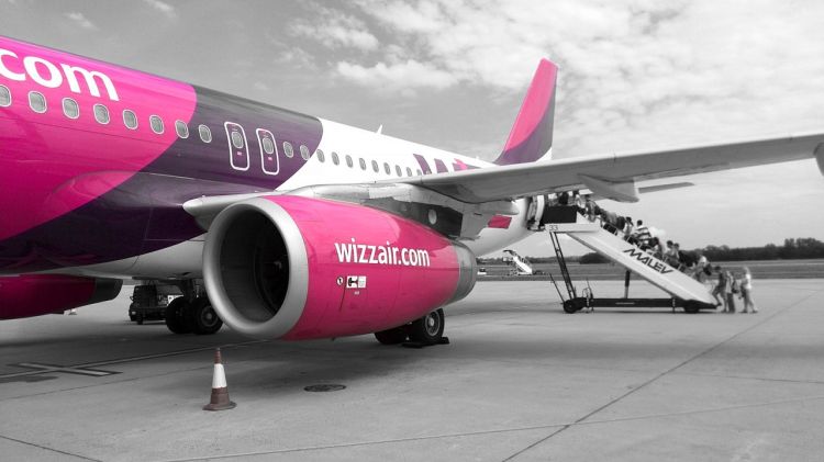Wrocław: praca w przestworzach. Linie lotnicze Wizz Air szukają personelu pokładowego, mat. pras.