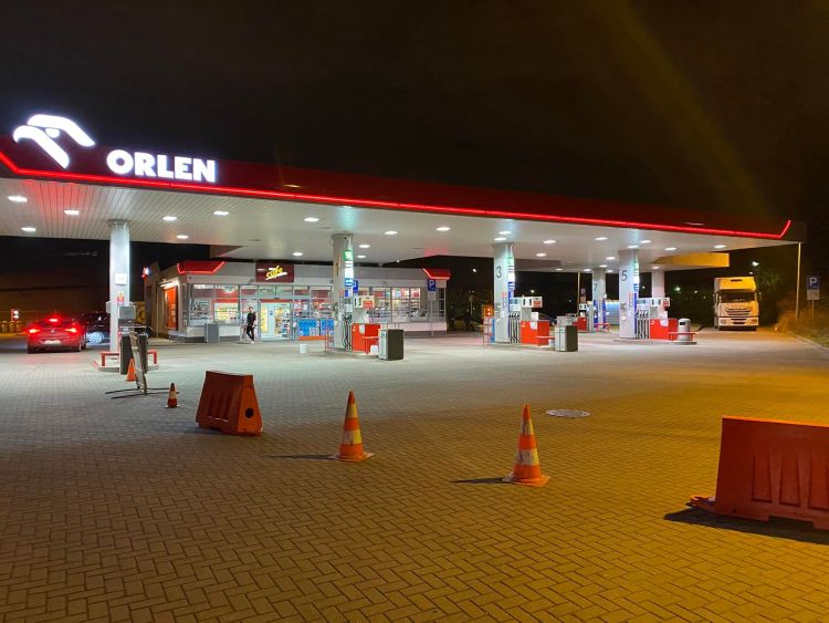 Wrocław: Na wielu stacjach skończyło się paliwo, 