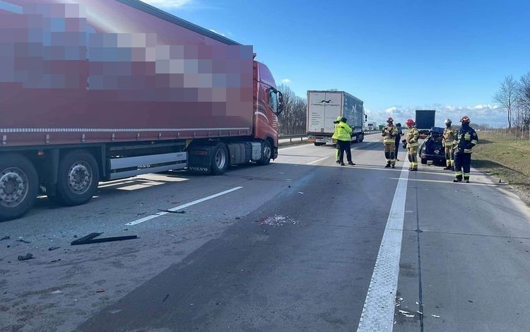 Autostrada do Wrocławia zablokowana po zderzeniu dwóch ciężarówek. Lądował śmigłowiec pogotowia ratunkowego, zdjęcie ilustracyjne/OSP KSRG Gniechowice