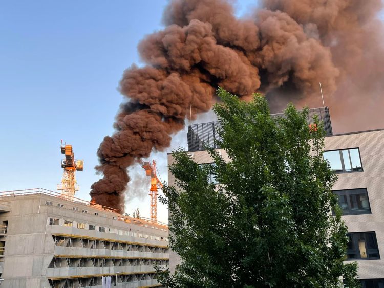 Wrocław: Czarny dym nad miastem. Pożar nowego budynku na Kleczkowie [ZDJĘCIA], Michail Kramarenko