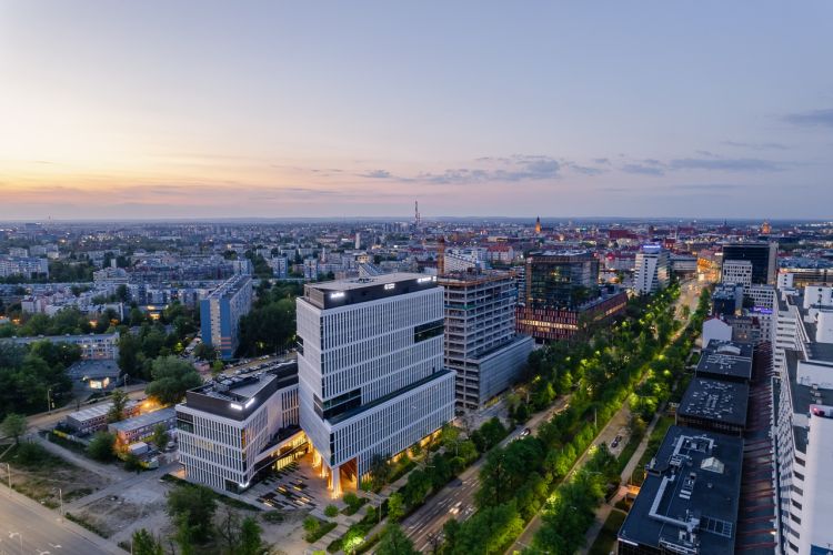 Wrocław: Firma IT przeprowadza się do nowego biurowca. Trwa rekrutacja, Skanska