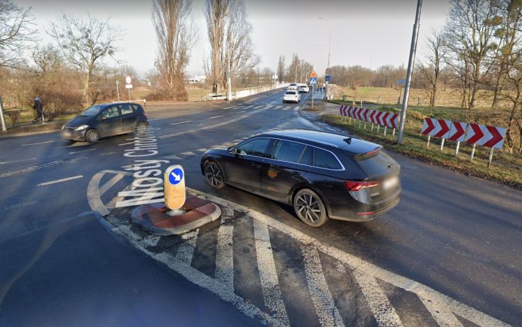 Wrocław: W weekend rusza remont skrzyżowania przy mostach Chrobrego. Będą objazdy, Google Maps