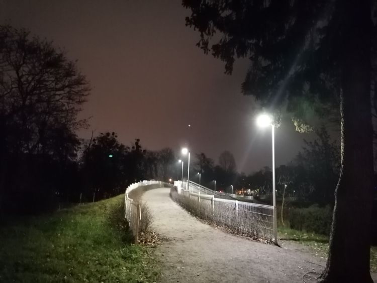 Wrocław: Popularne miejsce rekreacji bezpieczniejsze. Stanęło tam 168 latarni, mat. pras.