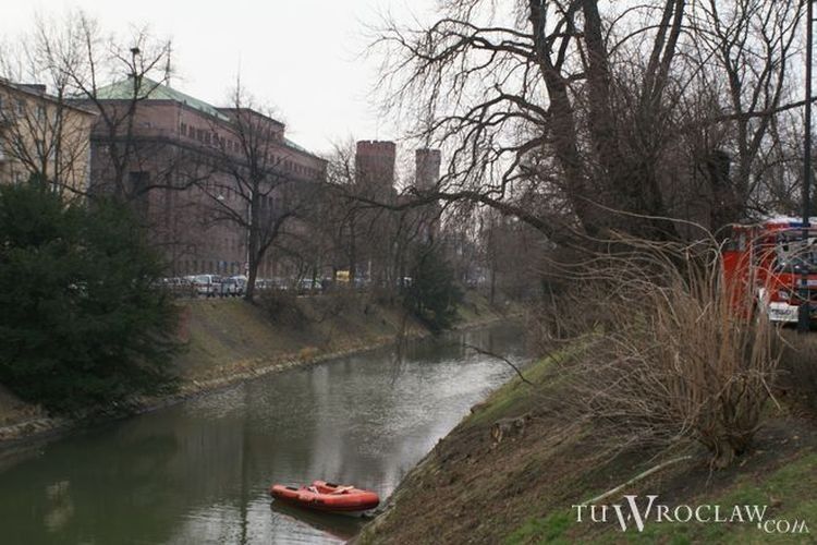 Wrocław: Człowiek wpadł do miejskiej fosy, Archiwum