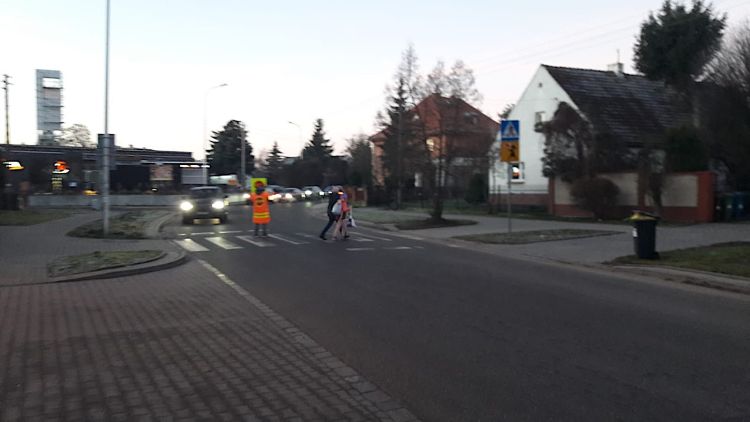 Wrocław: Auta pędzą przez osiedle, mieszkańcy boją się o bezpieczeństwo, Nadesłane