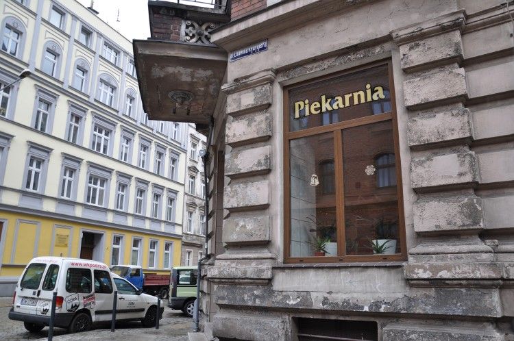 Znika jedna z najstarszych piekarni we Wrocławiu. Na koniec popłynęły łzy, Marta Gołębiowska