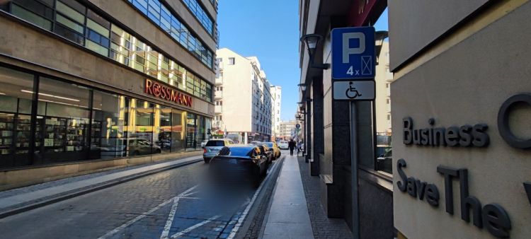 Wrocław: Mistrzowie parkowania w akcji. Tym razem 