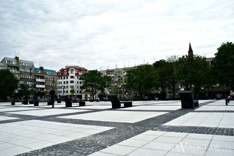 Wrocław: Plac Nowy Targ grzeje betonem. Kiedy więcej zieleni? Nie wiadomo, archiwum