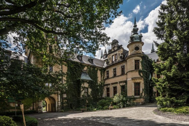 Najpiękniejsze zamki na Dolnym Śląsku. Musisz je zobaczyć!, booking.com