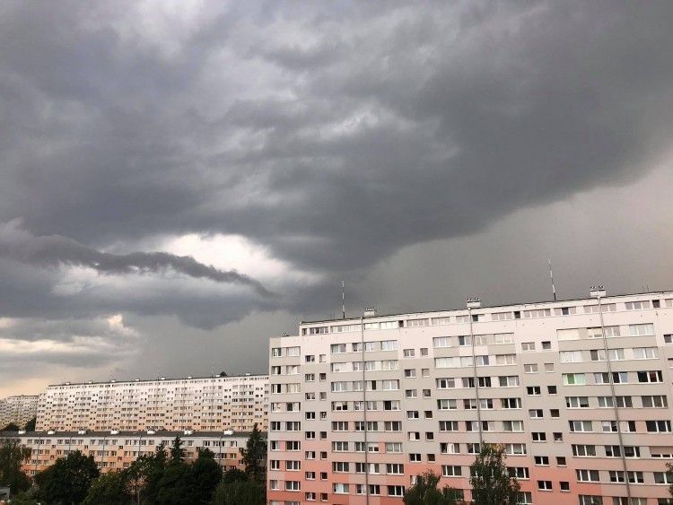 Nad Wrocław nadciąga burza z wichurą i gradem. Będzie ostro?, Jakub Jurek