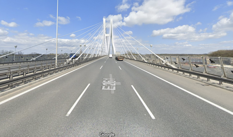 Wrocław: Most Rędziński przechodzi przegląd. Są utrudnienia, Google Maps