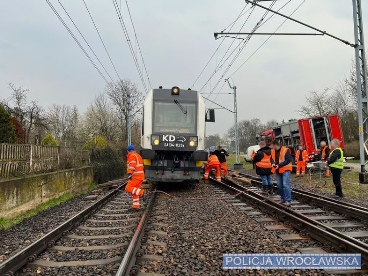 Pociąg wykoleił się pod Wrocławiem. Prokuratura szuka świadków, Komenda Miejska Policji we Wrocławiu