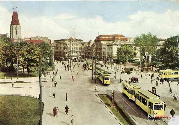 Tak się zmieniał plac Jana Pawła II. Szpital, Bismarck i fontanna, archiwum /fotopolska.eu