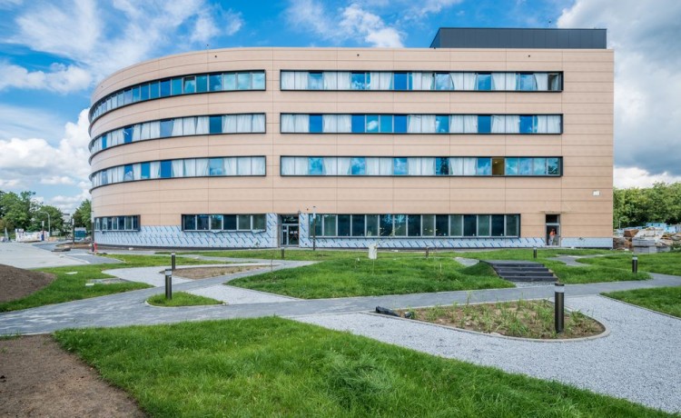 Na północy Wrocławia powstaje nowoczesny szpital im. Jana Pawła II, materiały prasowe