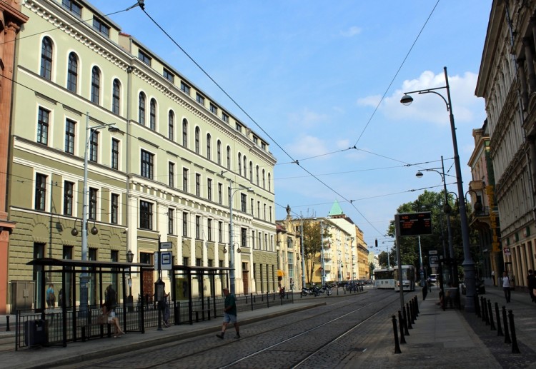 Wrocław dawniej i dziś: plac Teatralny, Bartosz Senderek